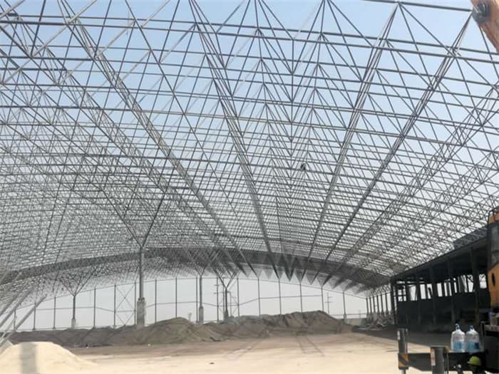 湛江钢厂料仓网架工程